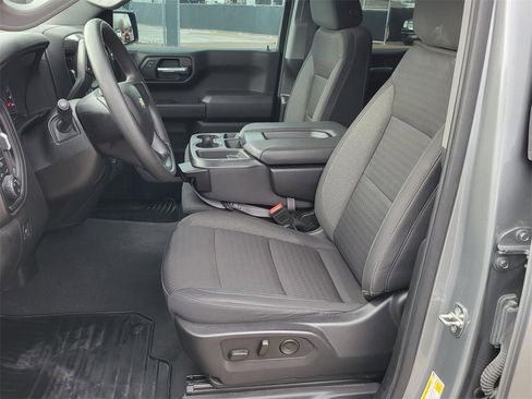 Used 2024 Chevrolet Silverado 1500 Custom image 16