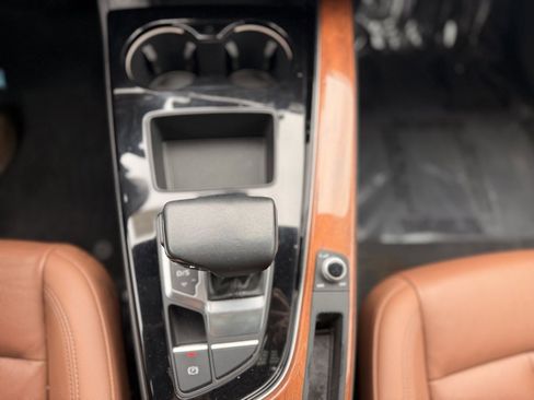 Used 2021 Audi A4 2.0T Premium w/ Convenience Package image 26