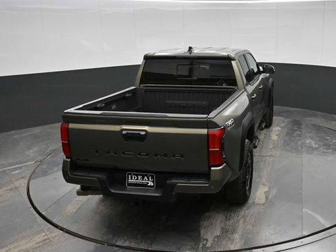 Used 2024 Toyota Tacoma TRD Off-Road image 27
