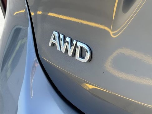 Used 2022 INFINITI QX50 Essential image 11