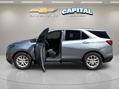 Used 2024 Chevrolet Equinox LT FWD image 10