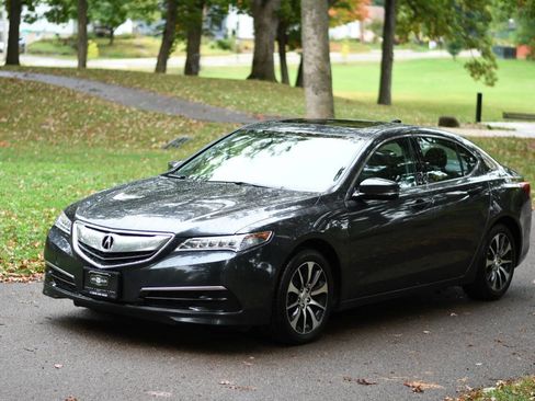Used 2015 Acura TLX image 3