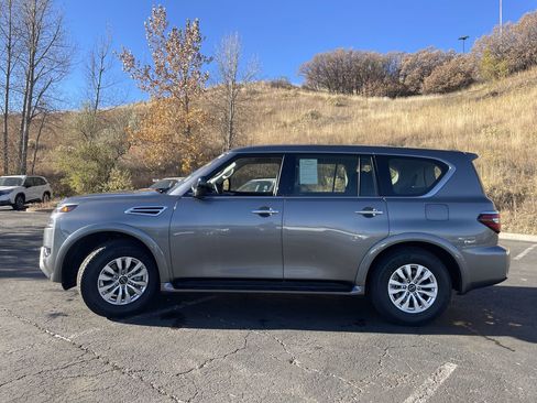 Used 2023 Nissan Armada S image 4