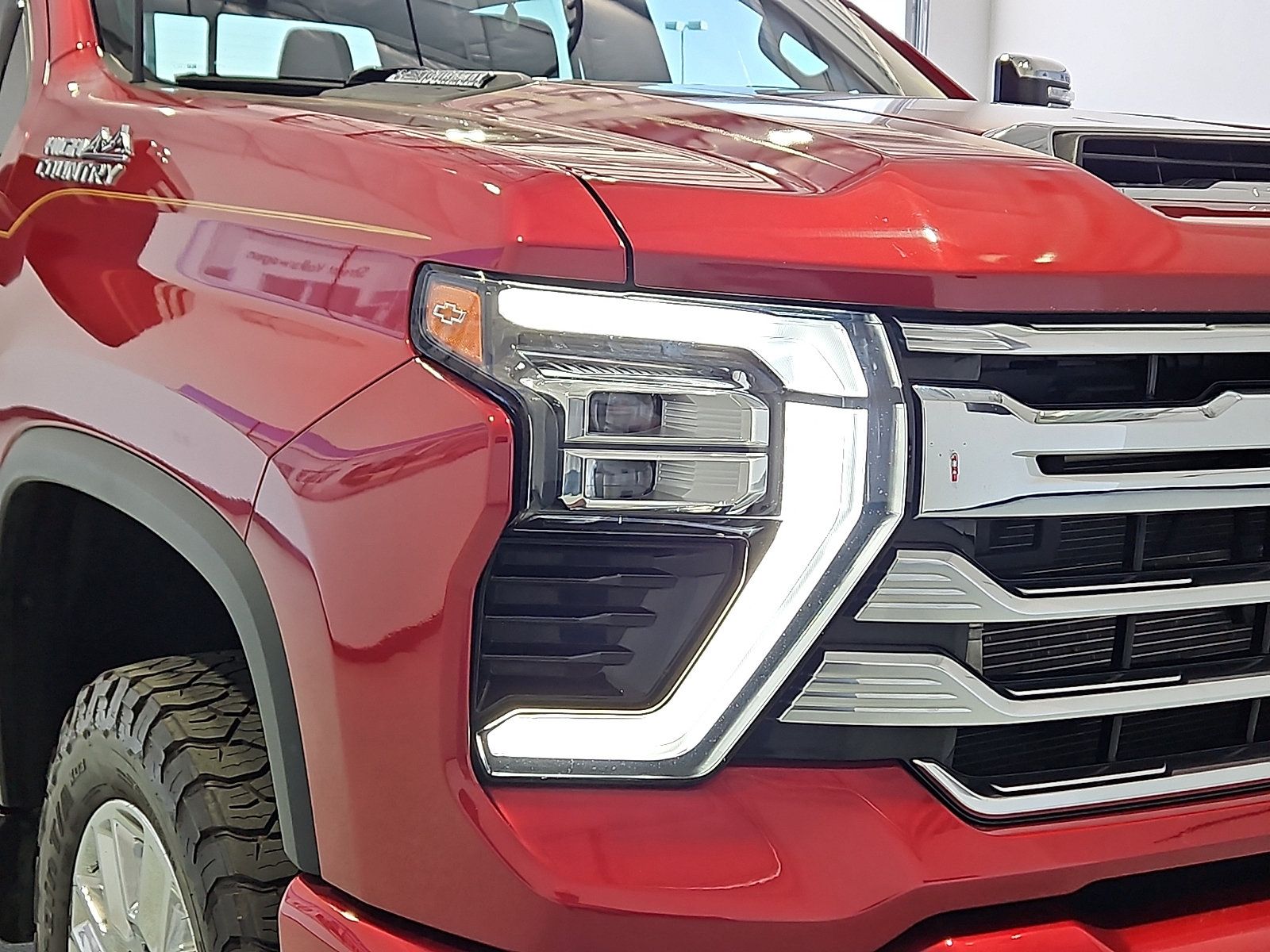 Used 2024 Chevrolet Silverado 3500 High Country w/ High Country Premium Package AWD/4WD image 7