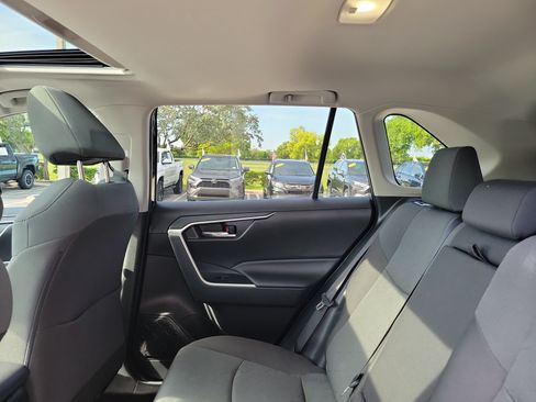 Certified 2024 Toyota RAV4 XLE w/ Convenience Package FWD image 15