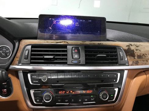 Used 2014 BMW 428i Convertible image 31