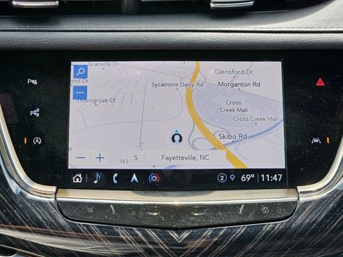 Certified 2024 Cadillac XT6 Premium Luxury w/ Technology Package FWD image 19