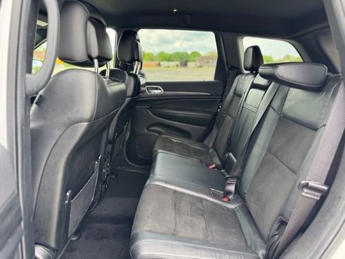 Certified 2021 Jeep Grand Cherokee Laredo X image 11