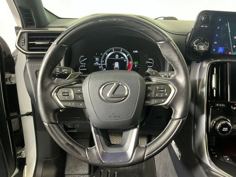 Used 2023 Lexus LX 600 4WD w/ Appearance Package image 13