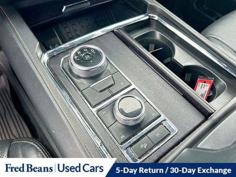 Used 2022 Ford Expedition Platinum AWD/4WD image 24