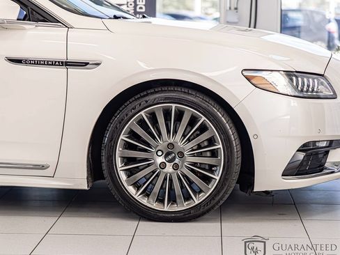 Used 2017 Lincoln Continental Black Label w/ Technology Package AWD/4WD image 11