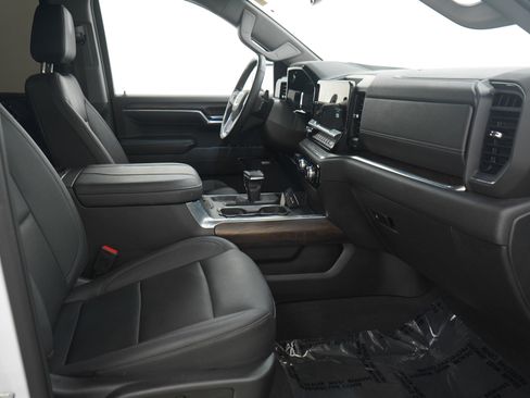 Used 2023 GMC Sierra 1500 SLT w/ SLT Premium Plus Package image 13