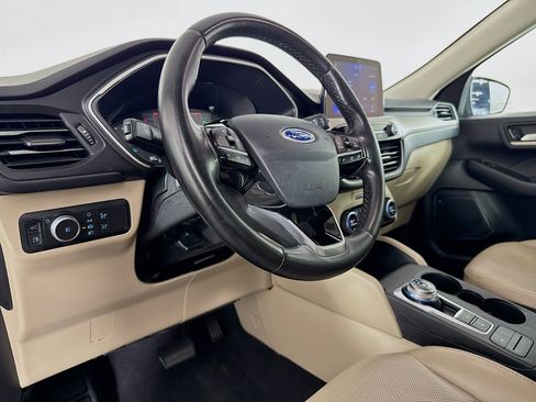 Used 2021 Ford Escape SEL image 22