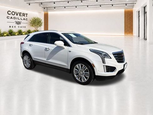 Used 2019 Cadillac XT5 Premium Luxury w/ Driver Assist Package FWD image 1
