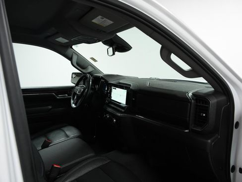 Used 2023 GMC Sierra 1500 SLT image 17