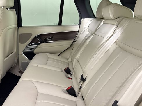 New 2026 Land Rover Range Rover SE image 24