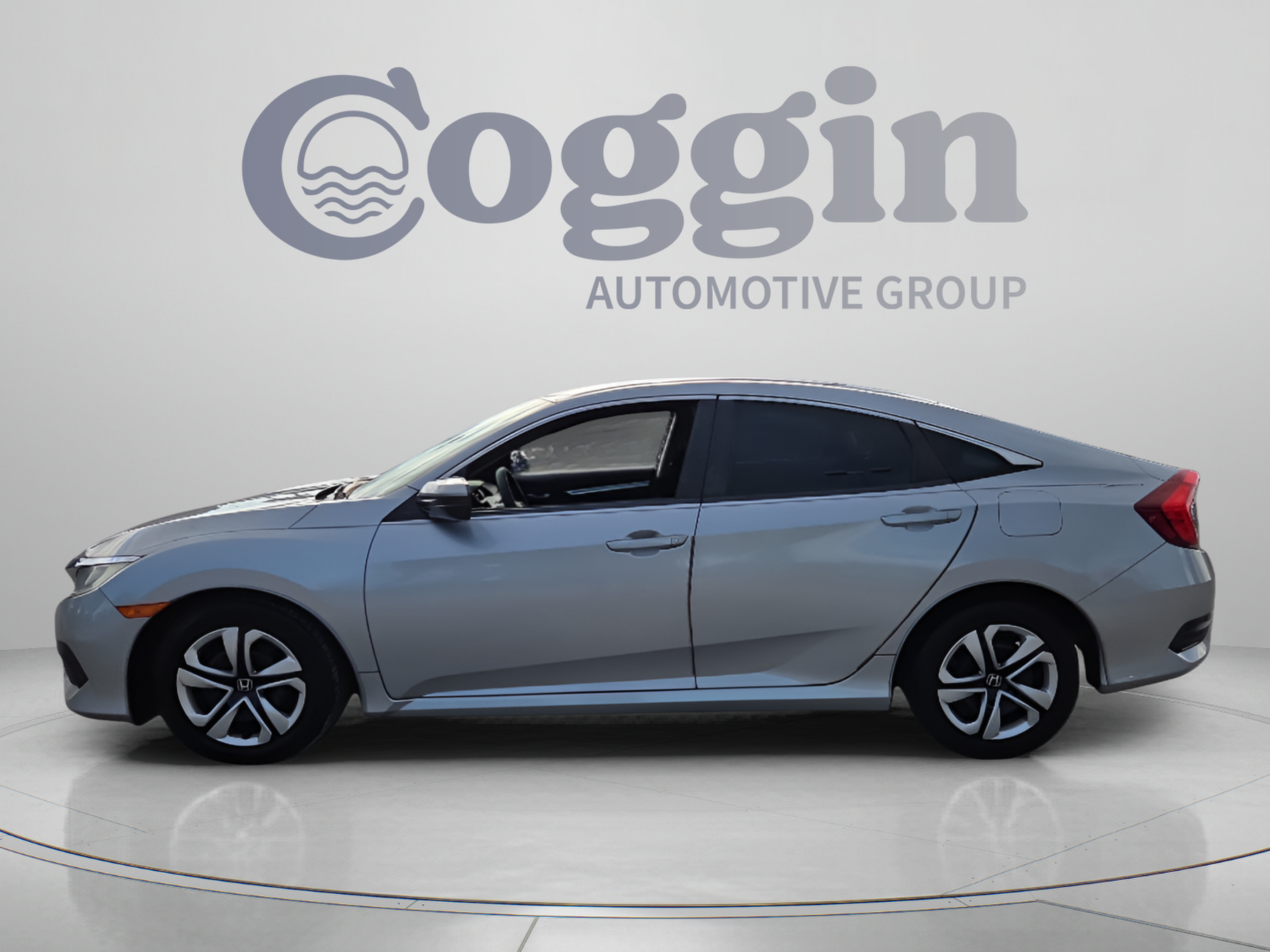 Used 2018 Honda Civic LX image 2