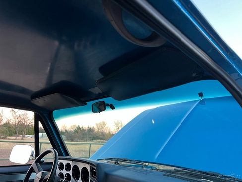 Used 1988 Chevrolet Blazer 4WD image 31