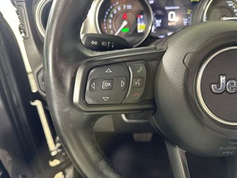 Used 2023 Jeep Wrangler Unlimited w/ Cold Weather Group image 15