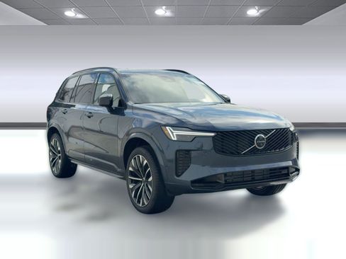 New 2026 Volvo XC90 T8 Ultra w/ Protection Package AWD/4WD image 7