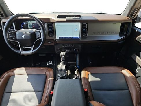 Used 2023 Ford Bronco Outer Banks AWD/4WD image 9
