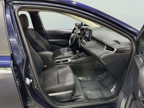 Used 2023 Toyota Corolla LE w/ Carpet Mat Package (TMS) FWD image 40