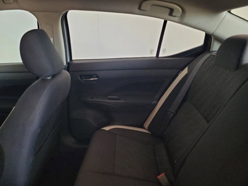 Used 2021 Nissan Versa SV FWD image 18