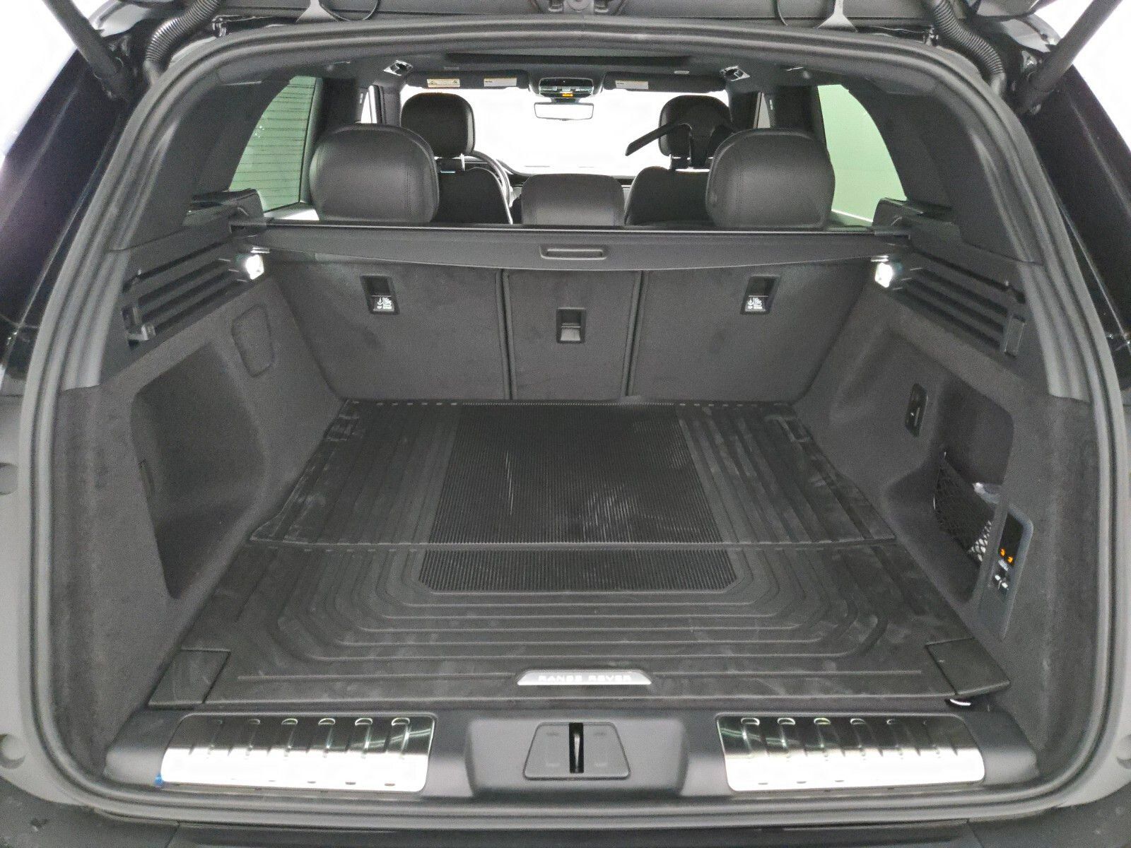 New 2026 Land Rover Range Rover Sport Dynamic SE AWD/4WD image 15