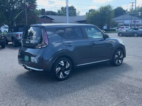 Used 2023 Kia Soul GT-Line FWD image 9