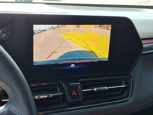Used 2025 Chevrolet TrailBlazer RS w/ Convenience Package AWD/4WD image 11