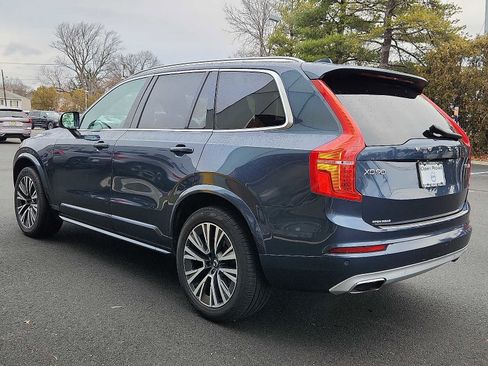 Used 2021 Volvo XC90 T5 Momentum w/ Climate Package image 4