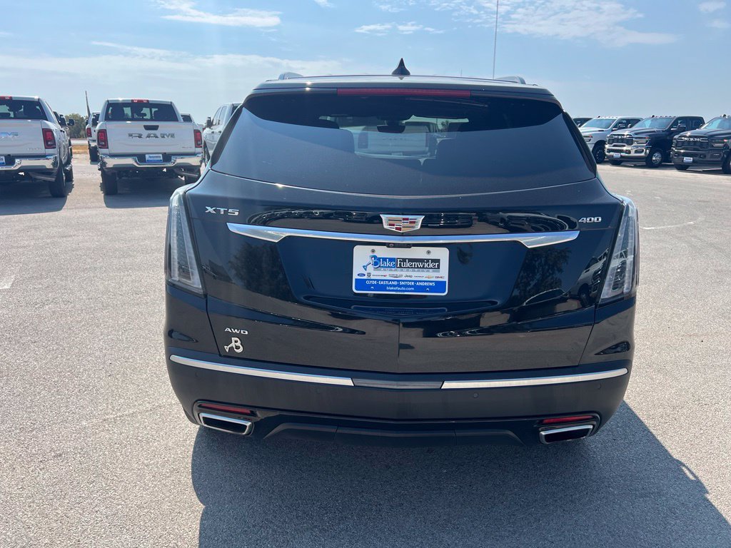 Used 2024 Cadillac XT5 Sportv w/ Platinum Package AWD/4WD image 4