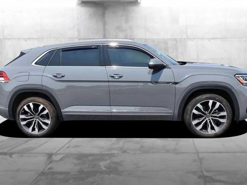 Used 2023 Volkswagen Atlas Cross Sport SEL Premium R-Line AWD/4WD image 5