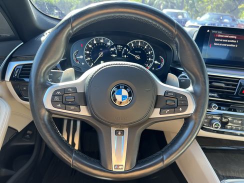 Used 2019 BMW 540i w/ M Sport Package RWD image 18