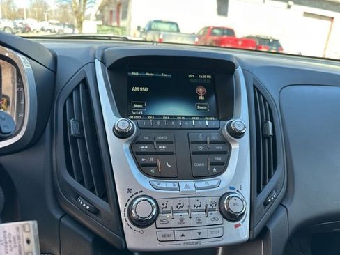 Used 2015 Chevrolet Equinox LT w/ Driver Convenience Package image 17