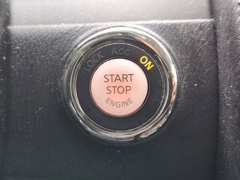 Used 2019 Nissan Armada SL w/ Premium Package image 19