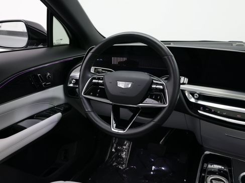 Used 2024 Cadillac Lyriq Luxury RWD image 29
