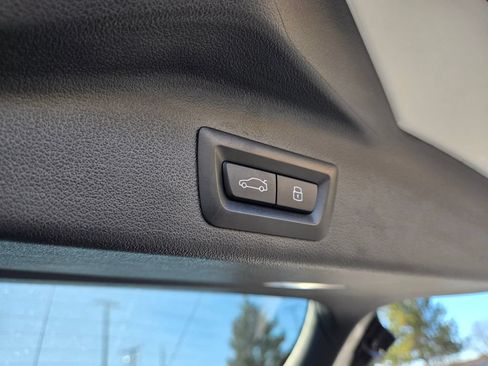 Used 2024 BMW X5 xDrive40i w/ Premium Package AWD/4WD image 8