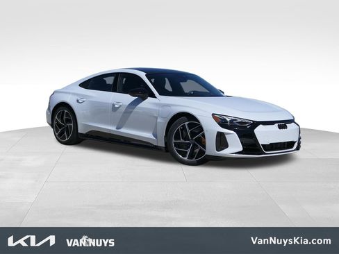 Used 2024 Audi RS e-tron GT w/ Carbon Performance Package image 1