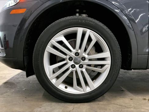 Used 2019 Audi Q5 2.0T Premium Plus w/ Premium Plus Package image 12