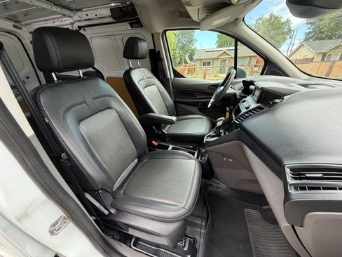 Used 2022 Ford Transit Connect XL FWD image 17