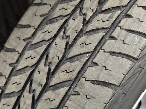 Used 2005 Chevrolet Aveo LS image 26