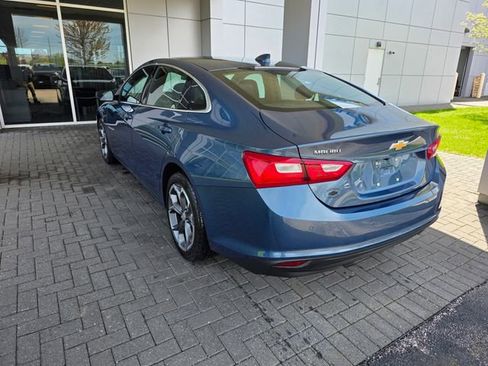 Used 2024 Chevrolet Malibu LT FWD image 2