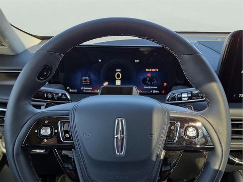 New 2026 Lincoln Aviator Reserve image 16