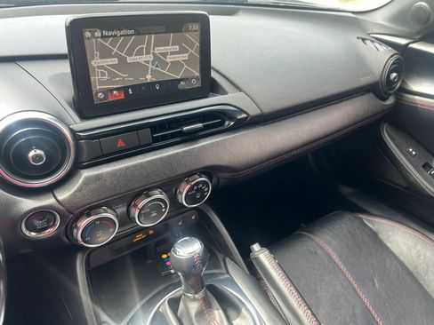 Used 2018 MAZDA MX-5 Miata Grand Touring RWD image 22