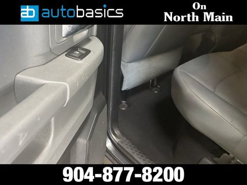 Used 2016 RAM 1500 Classic SLT image 23