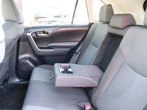 Used 2025 Toyota RAV4 XLE image 22