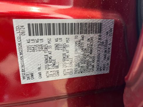 Used 2025 Nissan Rogue SV image 30