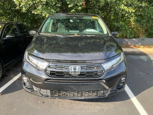 Used 2025 Honda Odyssey Elite image 12