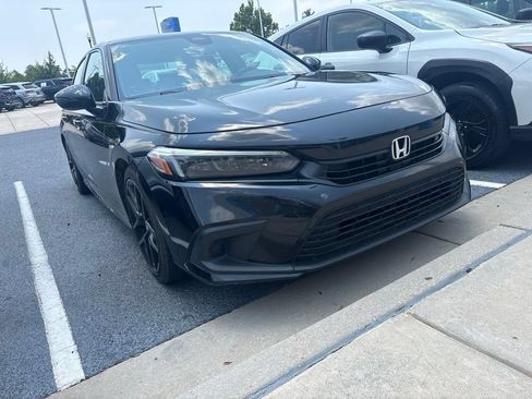 Used 2024 Honda Civic Sport image 2